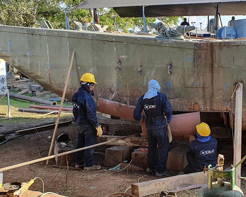 Astillero en la selva